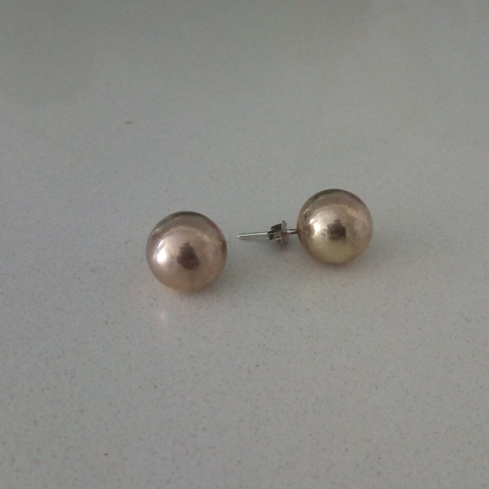 Gorgeous Rose Gold Ball studs - Picture 2 of 3